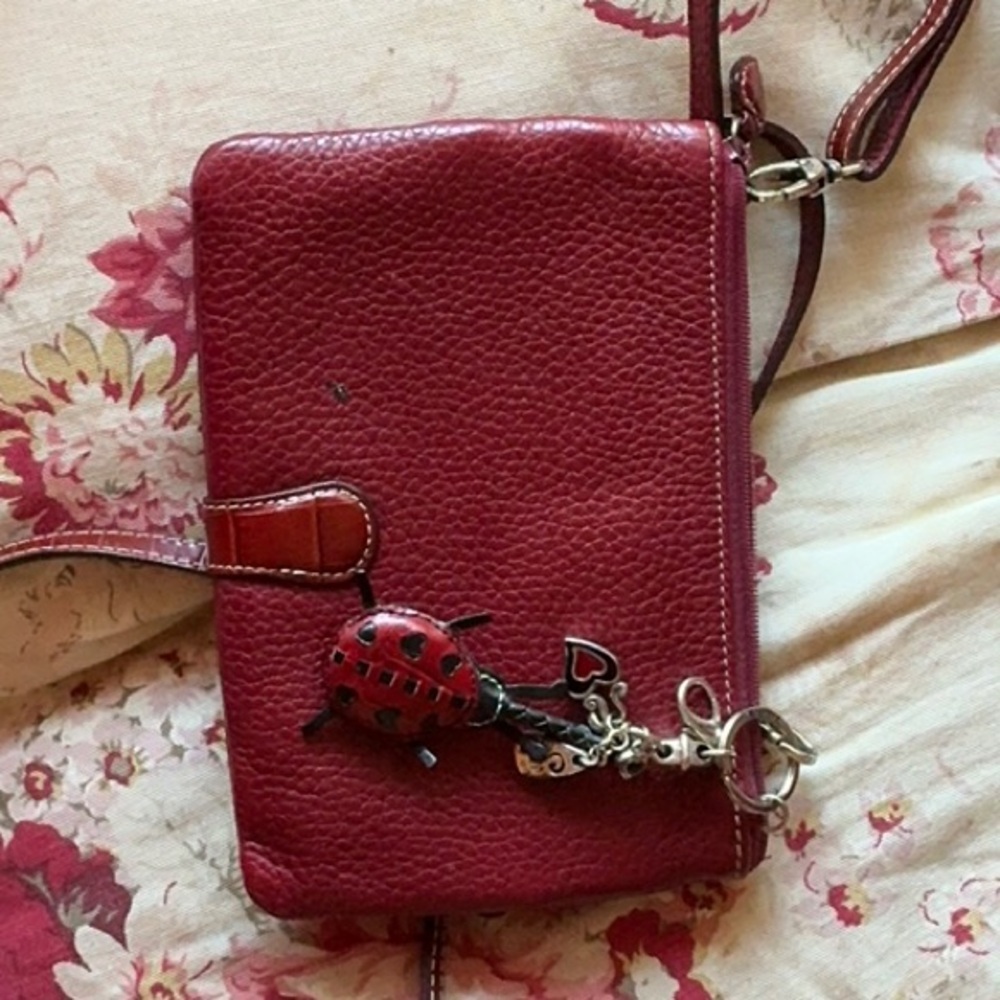 Elegant Red Women's Crossbody Bag - Picture 2 of 2